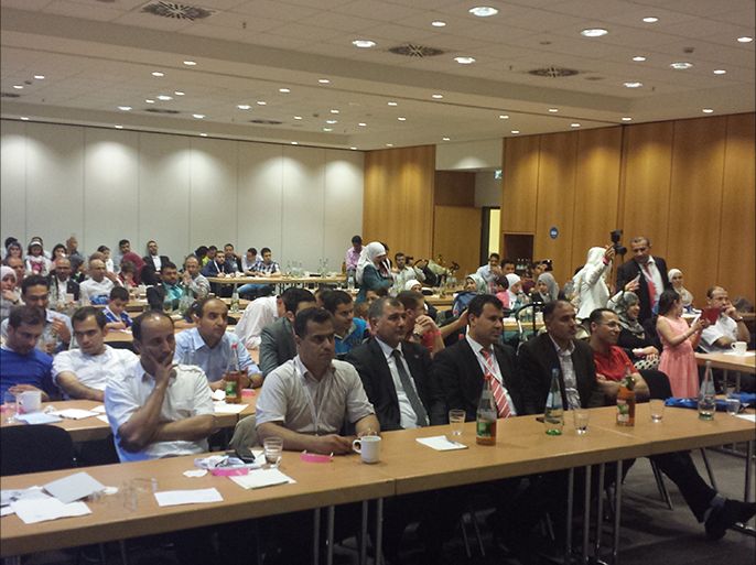 مؤتمر الأطباء الفلسطينيين بألمانيا شارك فيه 150 طبيبا وبحث تطوير القطاع الصحي بالأراضي الفلسطينية. الجزيرة نت