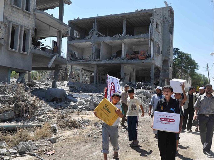 "عيد القطرية" أول مؤسسة تبدأ بإغاثة متضرري الحرب بغزة
