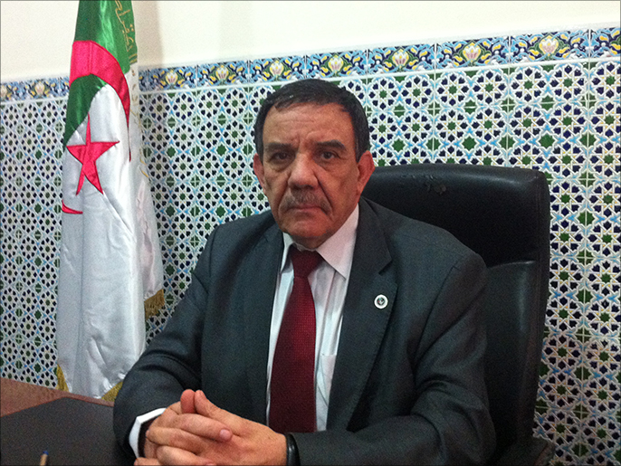 ‪تواتي: المشاركة تسيء لشهداء ثورة التحرير الجزائرية‬ (الجزيرة)