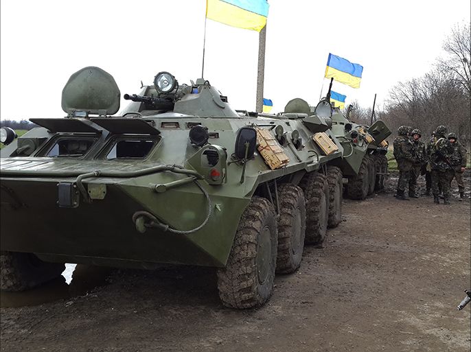 مدرعات أوكرانية تشارك بعمليات مكافحة الإرهاب في شرق أوكرانيا