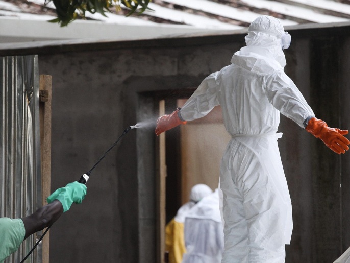 ‪عدوى إيبولا تنتقل عن طرق إفرازات الجسم‬ (الأوروبية) 