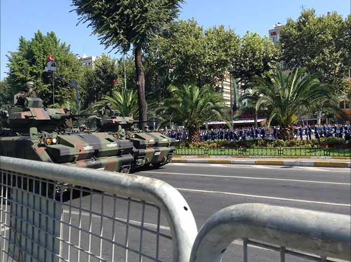 جانب من العرض العسكري للجيش التركي في مدينة إسطنبول 2