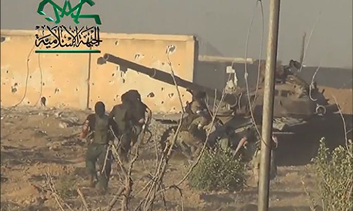 لحظة هجوم الثوار على قوات النظام في بلدة المليحة