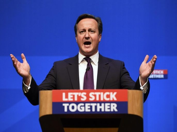Britain's Prime Minister David Cameron gestures as he delivers a speech at the Aberdeen Exhibition and Conference Centre in Aberdeen, Scotland September 15, 2014. Cameron appealed to Scots' emotions on his last visit to Scotland before this week's historic referendum by warning them on Monday that a vote to leave the United Kingdom would be irreversible. The referendum on Scottish independence will take place on September 18, when Scotland will vote whether or not to end the 307-year-old union with the rest of the United Kingdom. REUTERS/Dylan Martinez (BRITAIN - Tags: POLITICS ELECTIONS)