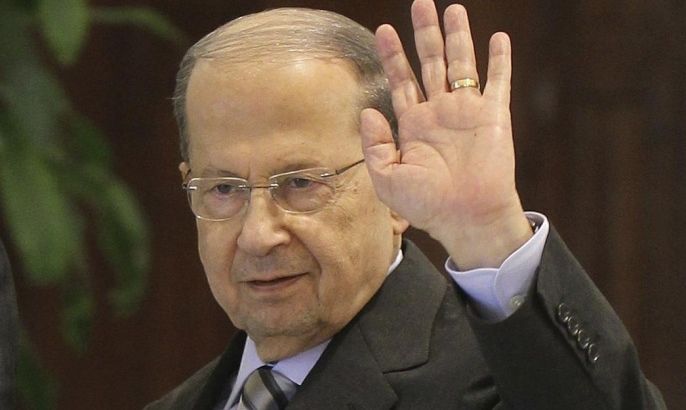 Lebanese Christian leader and head of the Free Patriotic Movement (FPM) Michel Aoun waves his hand after meeting Lebanon's President Michel Suleiman at the presidential palace in Baabda, near Beirut, during the start of the two-day parliamentary consultations to choose a new prime minister in this January 24, 2011 file photo. Aoun said he escaped an assassination attempt when his convoy came under fire in southern Lebanon. Aoun was returning to Beirut in the evening of September 22, 2012 when one of the cars in his convoy was shot at in the mainly Sunni city of Sidon, a statement on the FPM website said. REUTERS/Mohamed Azakir/Files (LEBANON - Tags: POLITICS)