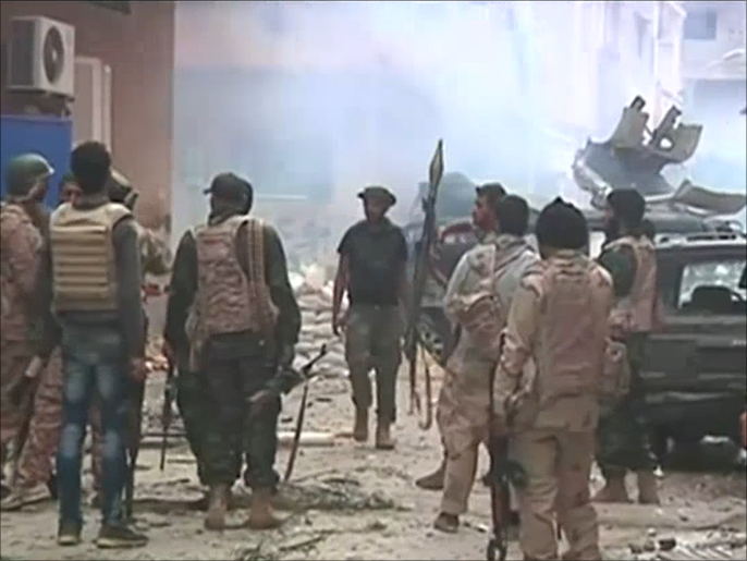 ‪مواجهات سابقة بين قوات حفتر وشورى ثوار بنغازي‬ (الجزيرة)