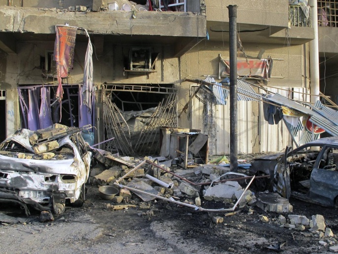 التفجيرات وأعمال العنف قتلت 1119 في العراق الشهر الماضي (رويترز)