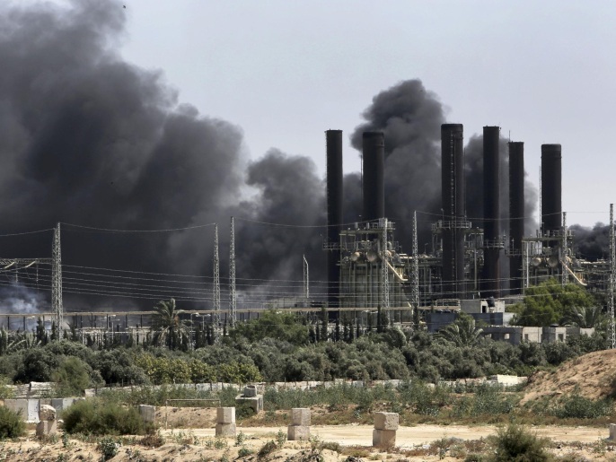 طيران إسرائيل استهدف محطة كهرباء غزة بالعدوان الأخير على القطاع(أسوشيتد برس)