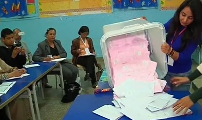 بدء فرز الأصوات في أول انتخابات رئاسية بتونس