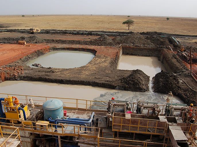 الموسوعة - Oil well drilling pits such as these at Heglig are normally remediated after use Date created- 22 Jun 2007 . source unep