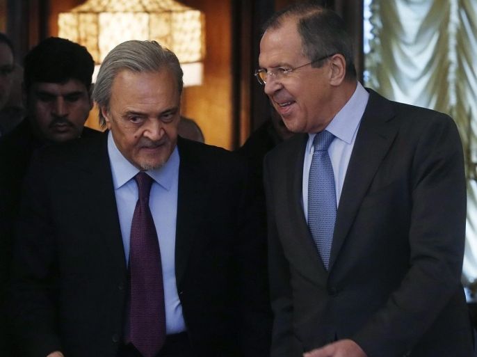 Russian Foreign Minister Sergei Lavrov (R) welcomes Saudi Arabia's Foreign Minister Saud bin Faisal bin Abdulaziz Al Saud (L) upon arrival for a meeting in the Foreign Ministry guest house in Moscow, Russia, 21 November 2014. The Saudi Foreign Minister is on an official visit to Russia.