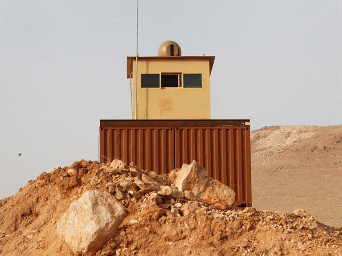 الأبراج بنتها قوة بريطانية سرية لصد هجوم لتنظيم الدولة الإسلامية، يظهر في الصورة أحد هذه الأبراح في منطقة رأس بعلبك في البقاع شرق لبنان في ديسمبر 3 2014