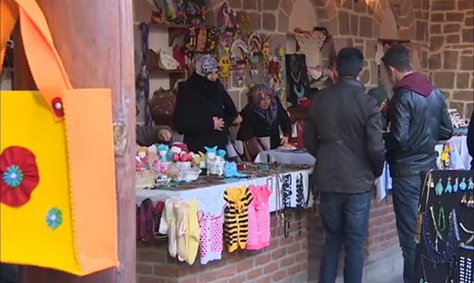 سوق لبيع المنتجات اليدوية النسوية بتركيا