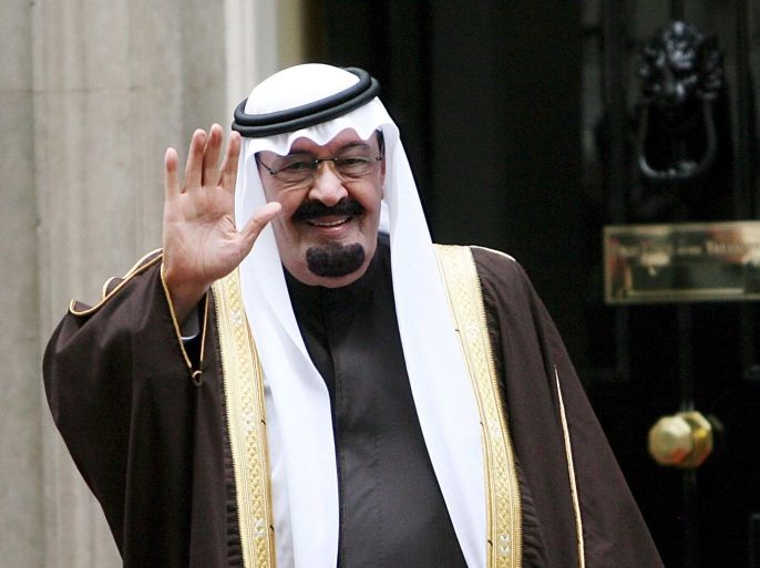 (FILE) A file picture dated 31 October 2007 shows Saudi King Abdullah waving to reporters following his arrival at 10 Downing Street in London, Britain. Saudi state TV has announced on 22 January 2015 that Saudi King Abdullah bin Abdul Aziz, who was admitted to a hospital in Riyadh with pneumonia, has died.