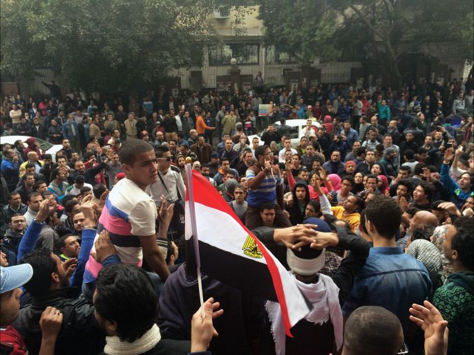 الوقفة التي نظمها الشباب أمام نقابة الصحفيين بويسط القاهرة.