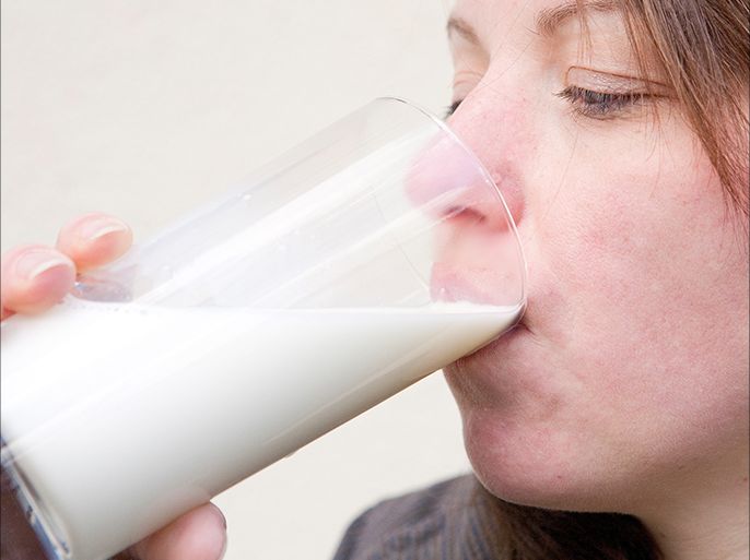 مرضى عدم تحمل اللاكتوز لا يمكنهم هضم سكر الحليب بسبب عدم قدرة الجسم على تفكيكه نتيجة لنقص إنزيم اللاكتاز اللازم لذلك.