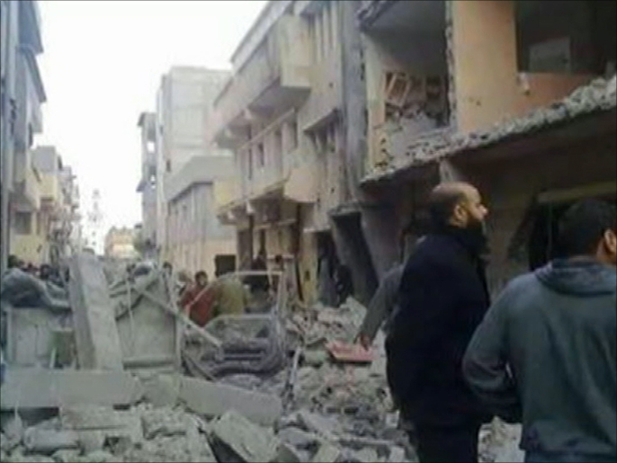 جانب من الدمار الذي خلفه قصف درنة صباح اليوم (الجزيرة)