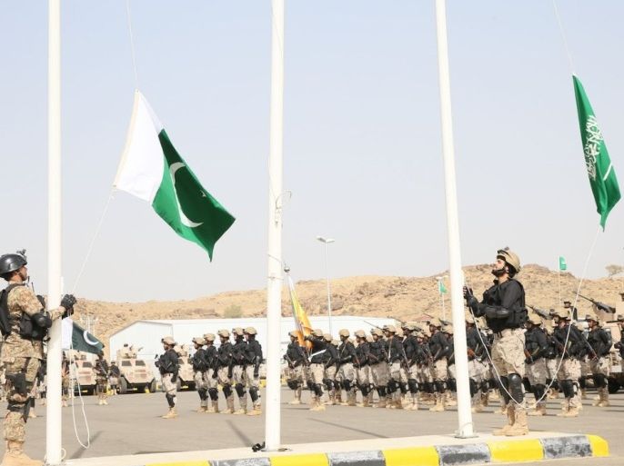 تدريبات "الصمصام 5" العسكرية بين القوات البرية السعودية ووحدات خاصة في الجيش الباكستاني