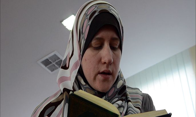 أول أوكرانية تحفظ القرآن كاملا