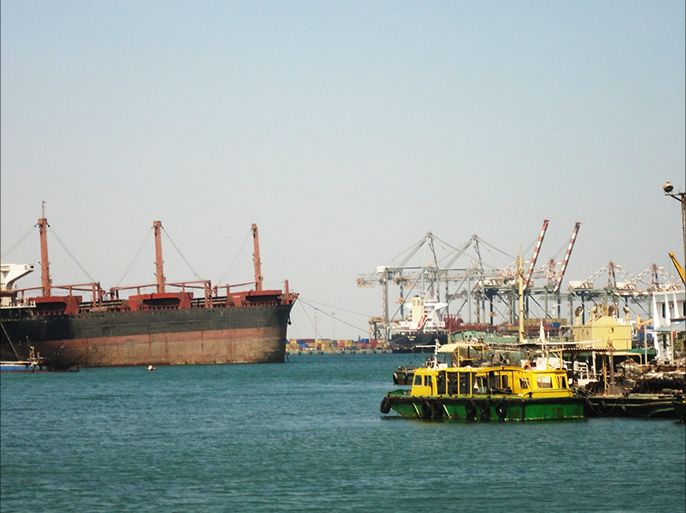ميناء عدن الميناء الأول باليمن وأحد أبرز روافد ميزانية الدولة الجزيرة نت