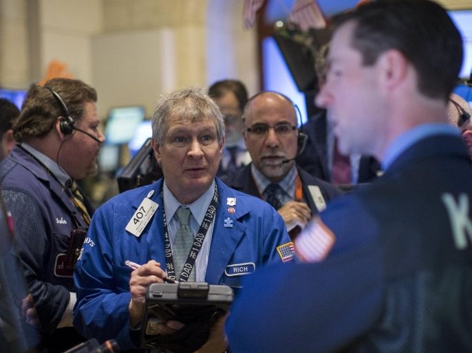Traders work on the floor of the New York Stock Exchange April 2, 2015. REUTERS/Brendan McDermid