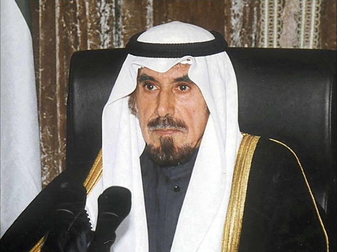 Picture taken 02 January 2000 shows the emir of Kuwait Sheikh Jaber al-Ahmad al-Sabah delivering a speech to the nation in Kuwait City