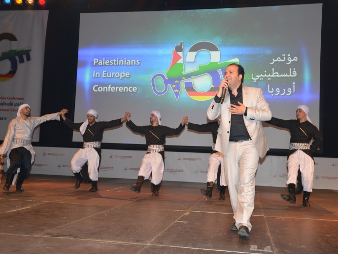‪فرق ومنشدون فلسطينيون قدموا إبداعاتهم في المؤتمر‬ (الجزيرة)