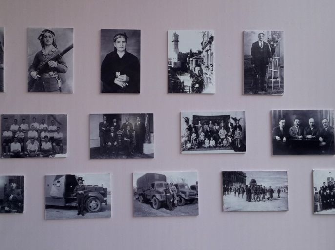 مجموعة صور عرضها المتحف الفلسطيني لعائلات وشخصيات فلسطينية جمعت من بيوت فلسطينية في القدس والضفة والداخل
