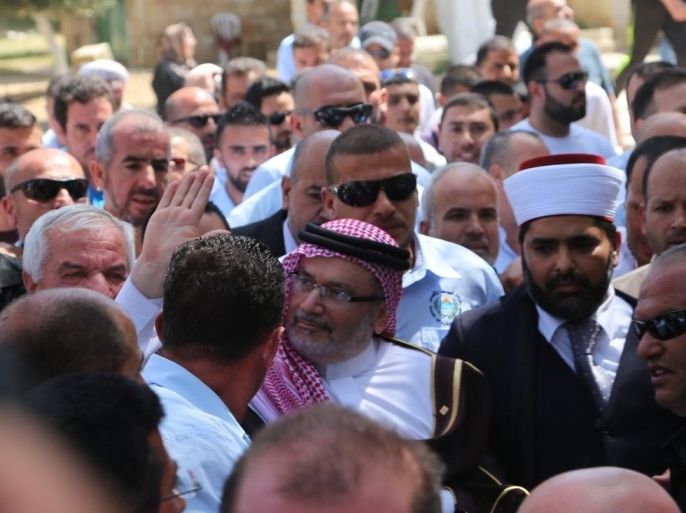 إمام الحضرة الهاشمية بالأردن أحمد هليل منع من إلقاء خطبة الجمعة في المسجد الأقصى