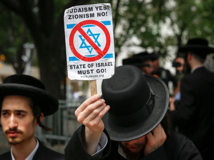 يهود الحاسيديم يحتجون على مسيرة الثقافة الإسرائيلية في نيويورك2