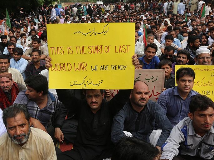 باكستان لاهور 21 يوليو/ تموز 2013 – تظاهرة للطائفة الشيعية احتجاجا على مهاجمة ضريحة السيدة زينب في دمشق