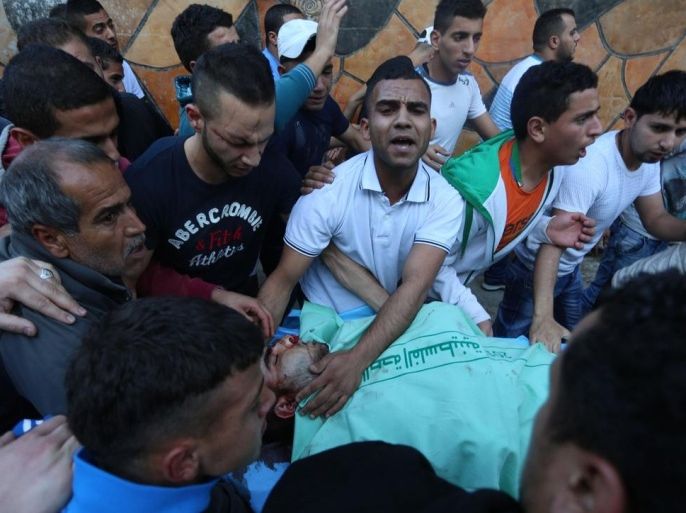 استشهد الشاب الفلسطيني سامي الكسبة صباح اليوم إثر اطلاق النار عليه من قبل قائد كتيبة للجيش الإسرائيلي