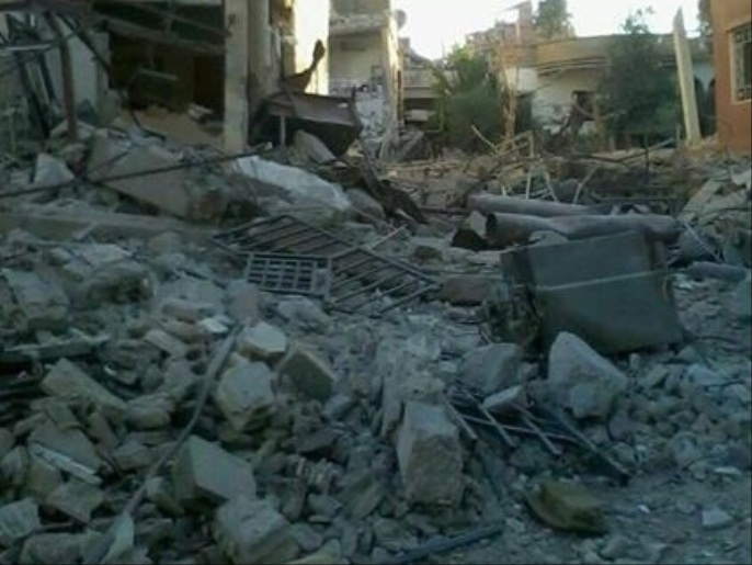 ‪صور عبر الهاتف من داخل الزبداني لمشاهد الدمار التي أصابت المدينة جراء القصف المستمر‬ (الجزيرة)