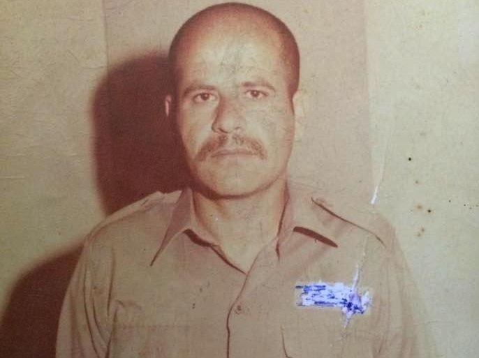 صورة قديمة للأسير موسى الشيخ بعد تحرره من الاعتقال الاسرائيلي عم 1983 (2)