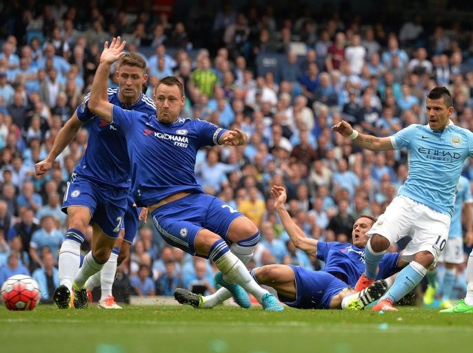 Manchester City's Sergio Aguero (2nd R) scores the opening goal during the English Premier League soccer match between Manchester City and Chelsea at Etihad Stadium, Manchester, Britain, 16 August 2015. EPA/PETER POWELL EDITORIAL USE ONLY. No use with unauthorized audio, video, data, fixture lists, club/league logos or 'live' services. Online in-match use limited to 75 images, no video emulation. No use in betting, games or single club/league/player publications.