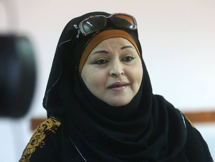 المصري تحدثت عن سيرة المعلمة دوابشة واعتنائها بطالباتها (الجزيرة نت)