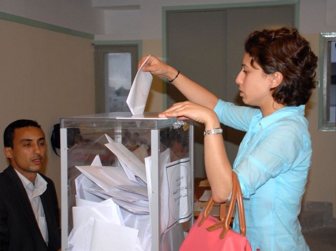 الصورة 4 ـ مشاهد من تصويت مواطنين مغاربة في انتخابات سابقة (2)