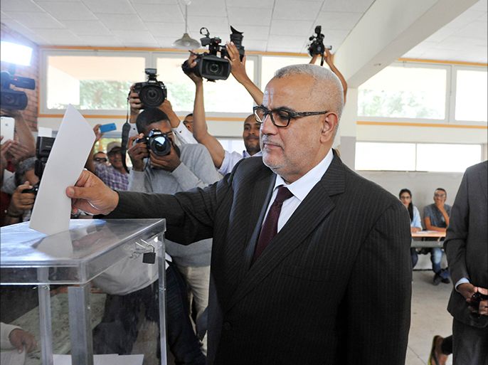 رئيس الحكومة المغربية عبد الإله بنكيران يصوت في الانتخابات البلدية
