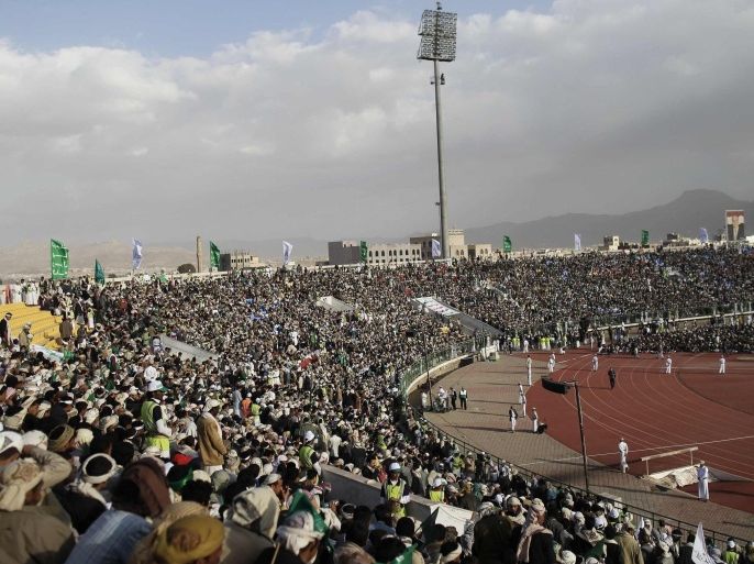 احتفال الشيعة اليمنيين ممثلين في جماعة الحوثي باتوا قوة تفرض نفسها على المشهد اليمني- رويترز