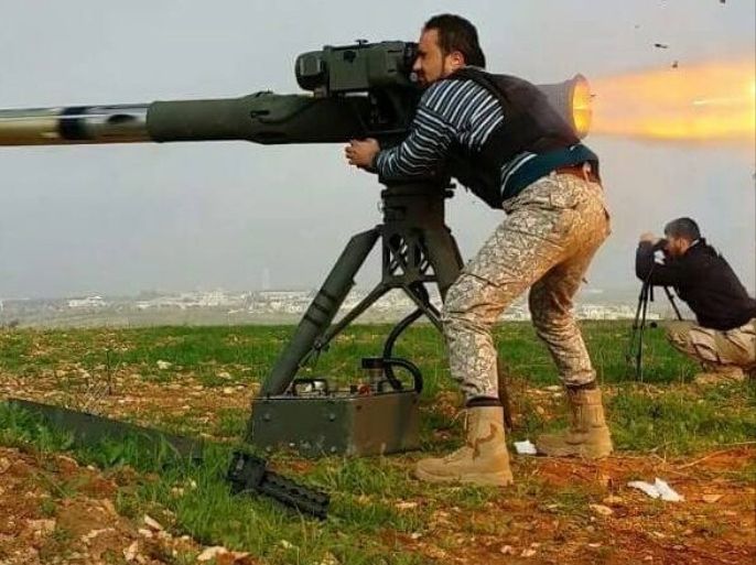 أثناء استهداف دبابات النظام بصواريخ مضادة للدروع من قبل المعارضة في ريف حماه