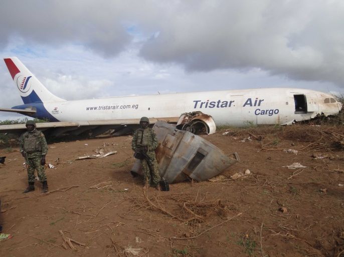 طائرة شحن مصرية هبطت اضطراريا بالضاحية الجنوبية لمقديشو 12 أكتوبر 2015