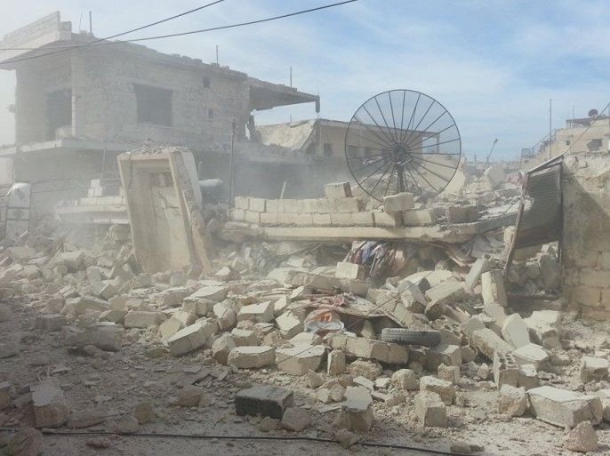 قصف الطيران الروسي على قرى وبلدات ريف حماة الشمالي - الجزيرة نت - سوريا - 1-10-2015