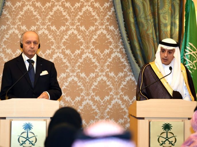 SAUDI ARABIA : French Minister of Foreign Affairs Laurent Fabius (L) gives a joint press conference with his Saudi counterpart Adel al-Jubeir in Riyadh on October 13, 2015. France announced a series of deals worth 10 billion euros ($11.4 billion) with Saudi Arabia, reinforcing growing ties between the two countries. AFP PHOTO / FAYEZ NURELDINE