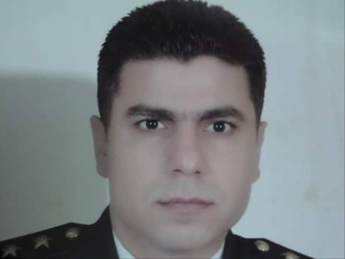 النقيب باسل زمو الذي قتل بقصف الطيران الروسي على ريف اللاذقية (الجزيرة)