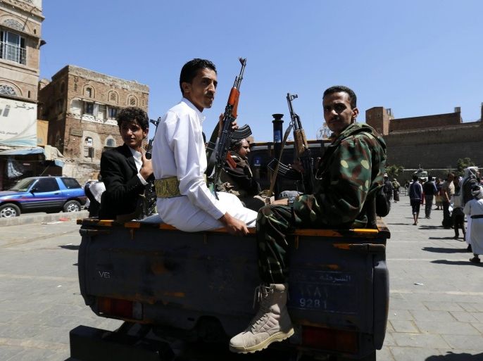 Armed members of Houthi militia ride a vehicle amid heightened security measures in Sana'a, Yemen, 22 October 2015. According to reports, Human Rights Watch has denounced that Houthi rebel forces have repeatedly fired mortar shells and artillery rockets indiscriminately against civilians in the southern Yemeni city of Taiz. Yemen has been under incessant Saudi-led strikes since last March to undermine the Houthis and restore power to President Abdo Rabbo Mansour Hadi, a Saudi ally.