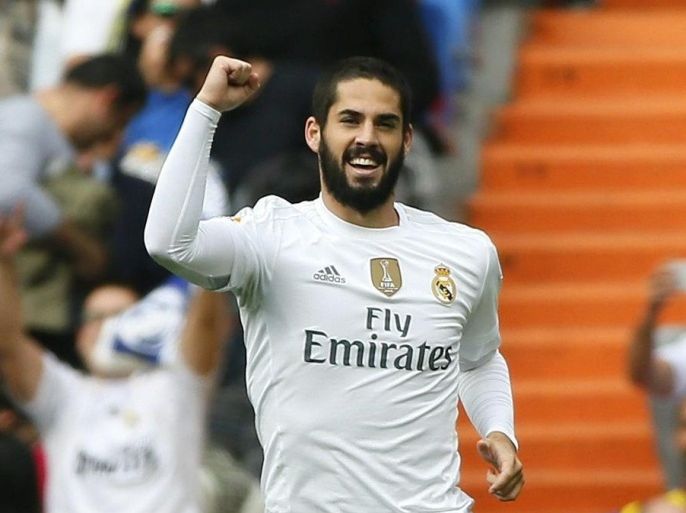 Real Madrid's midfielder Isco celebrates a goal against UD Las Palmas during the Spanish Primera Division soccer League match played at Santiago Bernabeu stadium in Madrid, Spain, 31 October 2015.