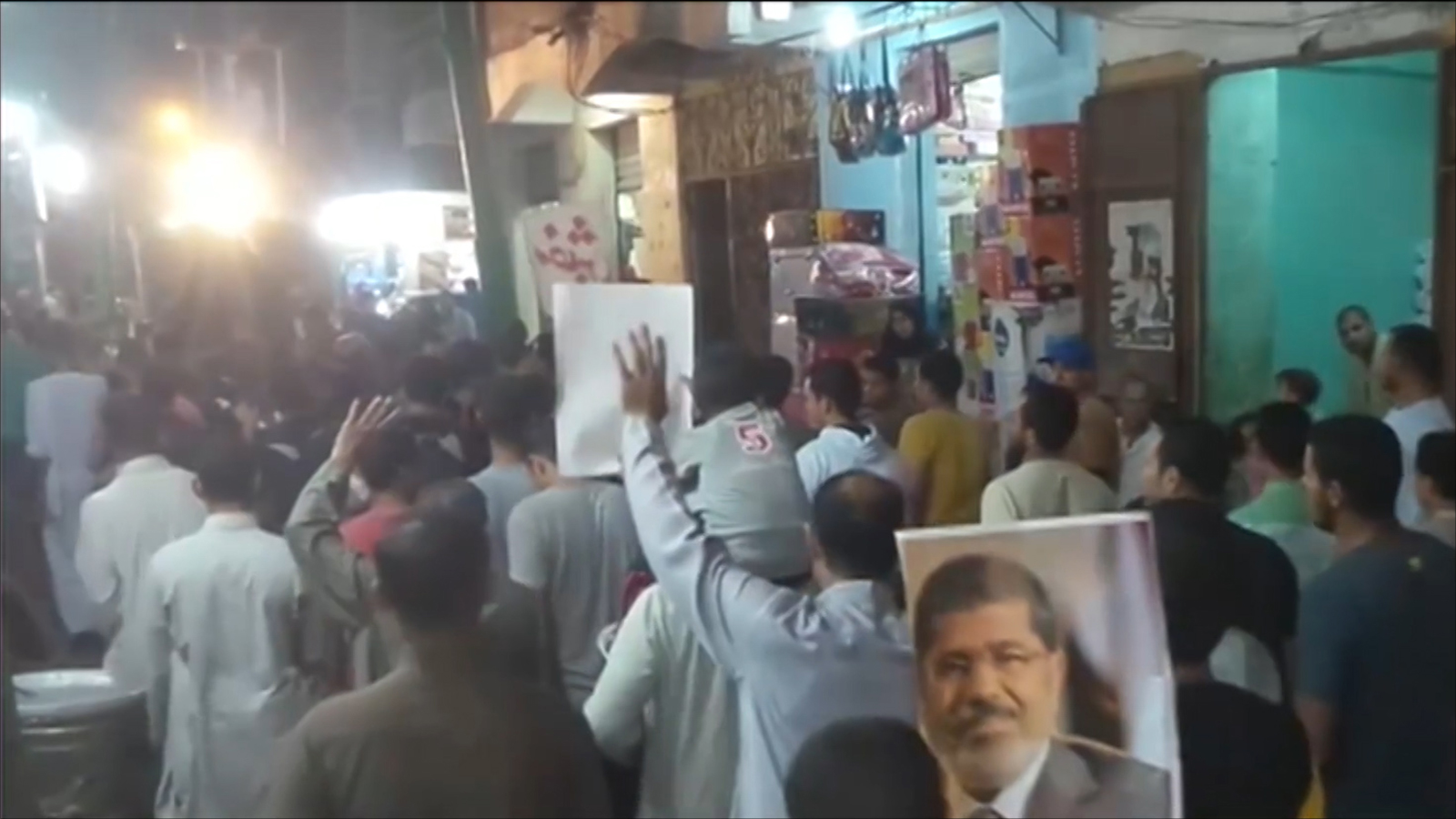 ‪مظاهرات سابقة في مصر للتنديد بالانقلاب العسكري‬ (الجزيرة)