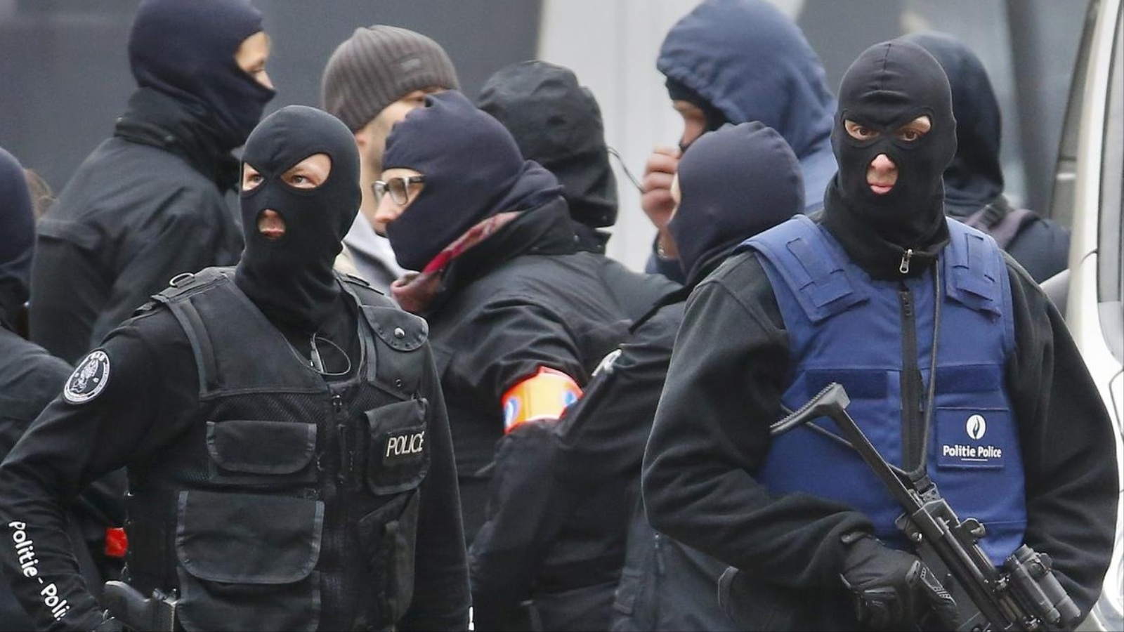 القوات الخاصة البلجيكية انتشرت بالشوارع تحسبا لهجمات على غرار ما حصل في باريس الجمعة الماضية (أسوشيتد برس)