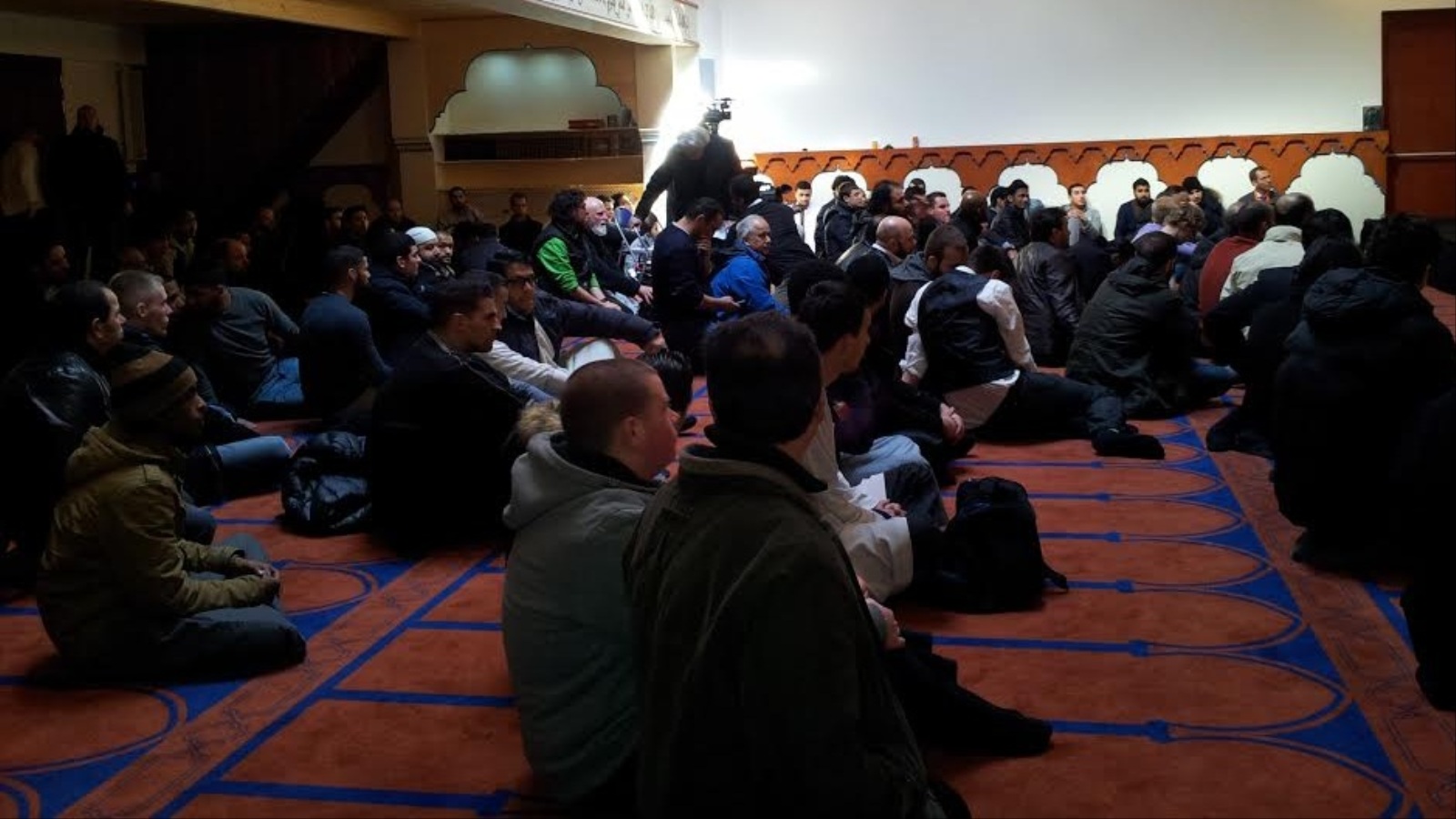 دراسة حكومية: غالبية مسلمي هولندا يعانون من العزلة والتهميش (الجزيرة)