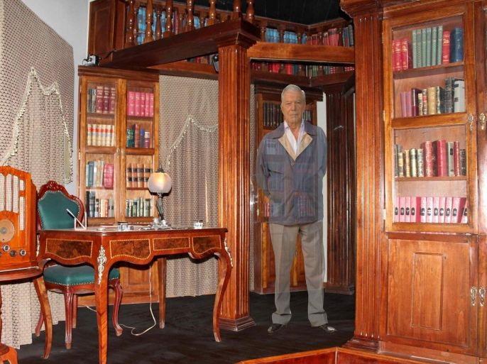An undated handout image provided by Iguana Productions on 20 September 2014 shows an interior view of Peruvian writer and Nobel Prize in Literature laureate Mario Vargas Llosa's museum in Arequipa, Peru, where the most significant and relevant aspects of the author's life are recounted with a series of life size holograms of. EPA/IGUANA PRODUCTIONS / HANDOUT HANDOUT EDITORIAL USE ONLY/NO SALES